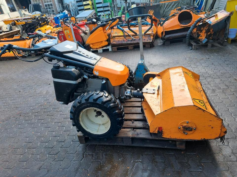 Motormäher Bucher Elite 14 Mulchmäher Agria Taifun Motormulcher Böschungsmulcher Böschungsmäher Seitenmulcher Mähausleger Bucher Irus Balkenmäher Hydrostat Mähraupe - Motofaucheuse: photos 1 Motormäher Bucher Elite 14 Mulchmäher Agria Taifun Motormulcher Böschungsmulcher Böschungsmäher Seitenmulcher Mähausleger Bucher Irus Balkenmäher Hydrostat Mähraupe - Motofaucheuse: photos 1