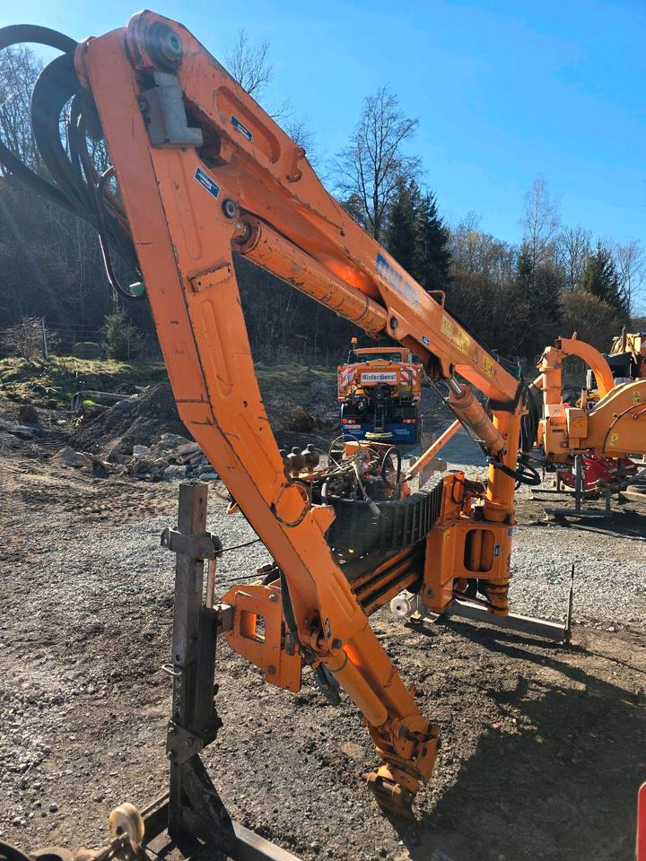 Mulag FME 700 MKM Mähausleger 2014 Böschungsmäher Böschungsmulcher Hangmäher Mähtronic Dücker FMK DUA UNA Unimog 405 U400 - Epareuse: photos 4 Mulag FME 700 MKM Mähausleger 2014 Böschungsmäher Böschungsmulcher Hangmäher Mähtronic Dücker FMK DUA UNA Unimog 405 U400 - Epareuse: photos 4