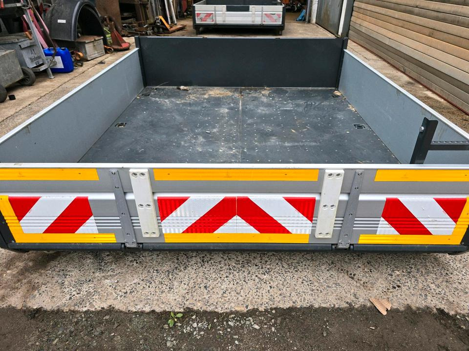Neue Kipperpritsche Pritsche für Unimog 405 U 318 U318 423 430 429 327 435 U 400 300 290 Mercedes-Benz - Benne pour poids lourds: photos 2 Neue Kipperpritsche Pritsche für Unimog 405 U 318 U318 423 430 429 327 435 U 400 300 290 Mercedes-Benz - Benne pour poids lourds: photos 2