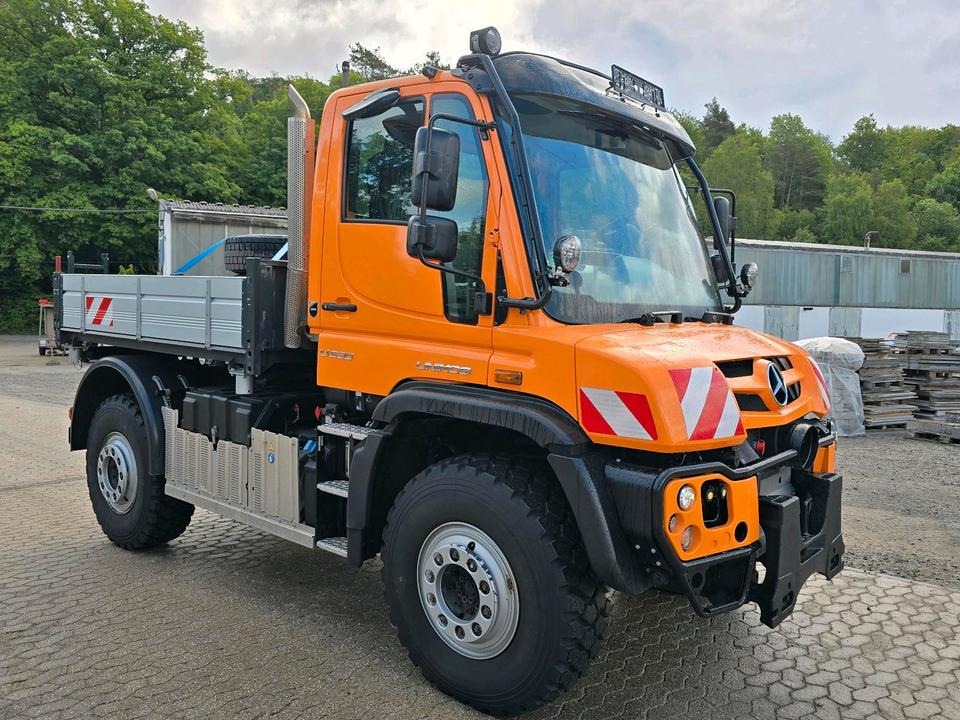 Neuwertiger Unimog U530 7800km EAS Easy-Drive Mercedes-Benz U 530 UGN UGE 405 527 535 435 430 Kipper - Engin de déneigement: photos 2 Neuwertiger Unimog U530 7800km EAS Easy-Drive Mercedes-Benz U 530 UGN UGE 405 527 535 435 430 Kipper - Engin de déneigement: photos 2