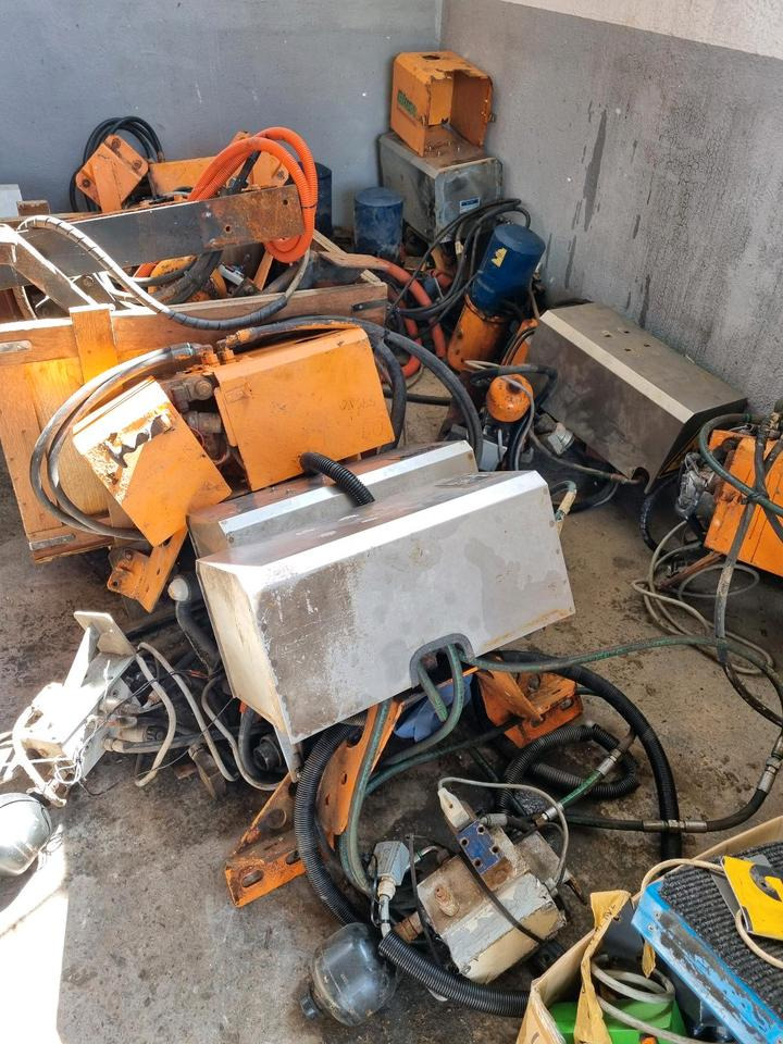 Schneepflughydraulik Schmidt Beilhack Elektrohydraulik Schneepflüge Schneeschild Schneeschieber LKW Unimog Bordcomputer Steuerung - Bloc de gestion pour Véhicule de voirie/ Spécial: photos 4 Schneepflughydraulik Schmidt Beilhack Elektrohydraulik Schneepflüge Schneeschild Schneeschieber LKW Unimog Bordcomputer Steuerung - Bloc de gestion pour Véhicule de voirie/ Spécial: photos 4