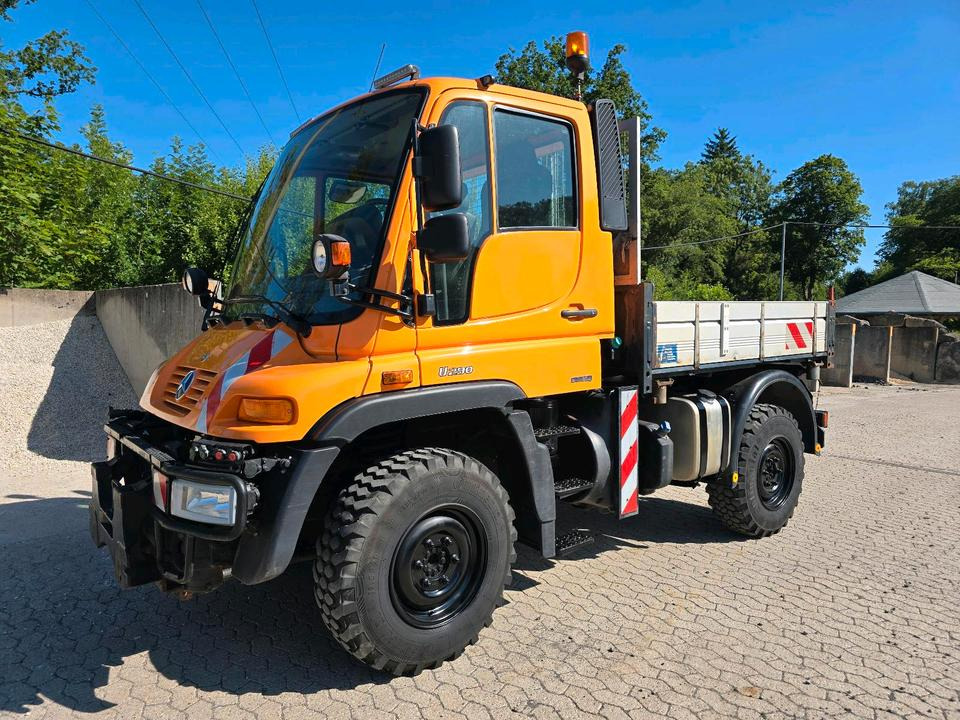 Unimog U290 405/10 UGN UGE Mercedes-Benz U 290 300 400 500 405/12 Kipper Pritsche - Engin de déneigement: photos 1 Unimog U290 405/10 UGN UGE Mercedes-Benz U 290 300 400 500 405/12 Kipper Pritsche - Engin de déneigement: photos 1