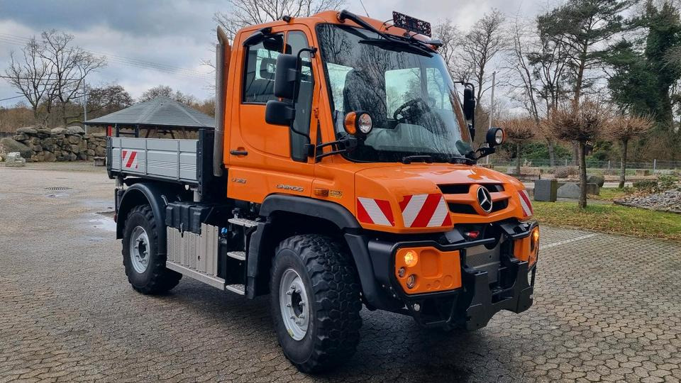 Zu vermieten Unimog 405 U318 423 429 430 Mercedes Benz 318 527 Vermietung - Engin de déneigement: photos 1 Zu vermieten Unimog 405 U318 423 429 430 Mercedes Benz 318 527 Vermietung - Engin de déneigement: photos 1