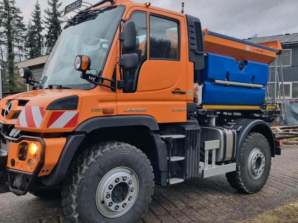 Zu vermieten Unimog 405 U423 Winterdienst Schmidt Salzstreuer 423 429 430 Mercedes Benz 318 527 Vermietung - Engin de déneigement: photos 2 Zu vermieten Unimog 405 U423 Winterdienst Schmidt Salzstreuer 423 429 430 Mercedes Benz 318 527 Vermietung - Engin de déneigement: photos 2