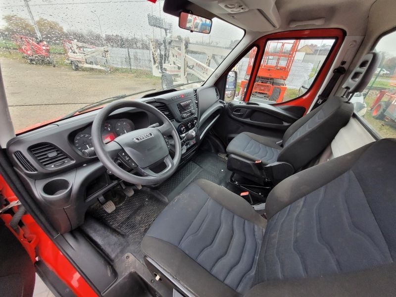 Iveco Daily 35S12 podnośnik koszowy 17 m CTE B-Lift 17 - Camion avec nacelle: photos 4 Iveco Daily 35S12 podnośnik koszowy 17 m CTE B-Lift 17 - Camion avec nacelle: photos 4