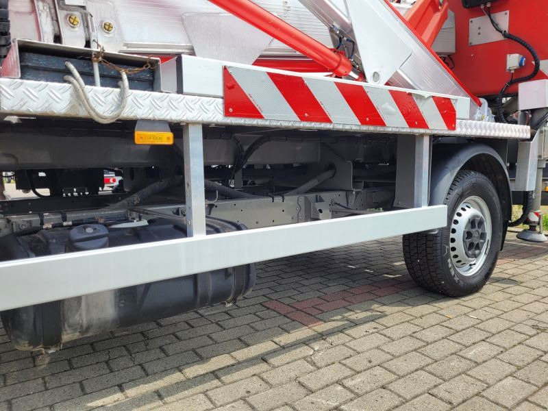 Iveco Daily 35S12 podnośnik koszowy 21 m Multitel MX210 - Camion avec nacelle: photos 4 Iveco Daily 35S12 podnośnik koszowy 21 m Multitel MX210 - Camion avec nacelle: photos 4