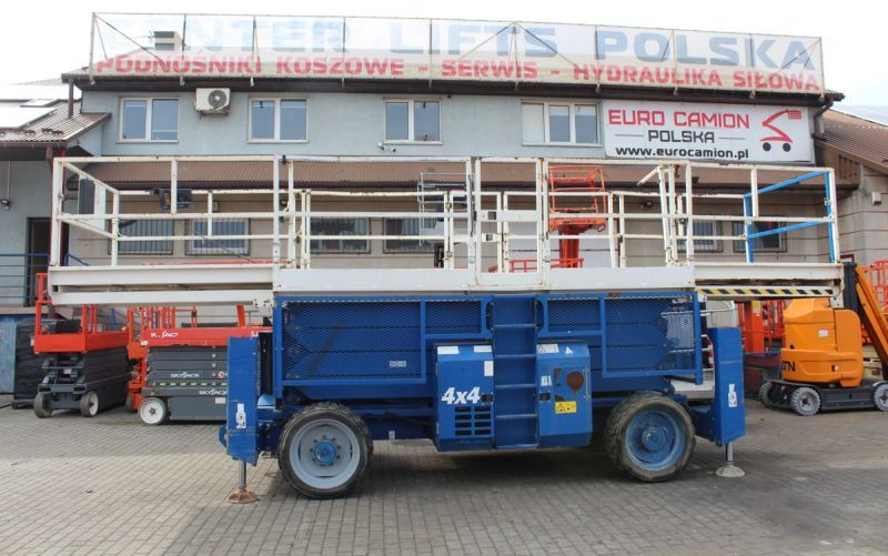 Podnośnik nożycowy 4x4 spalinowy 15 m Genie GS4390 - Nacelle ciseaux: photos 5 Podnośnik nożycowy 4x4 spalinowy 15 m Genie GS4390 - Nacelle ciseaux: photos 5