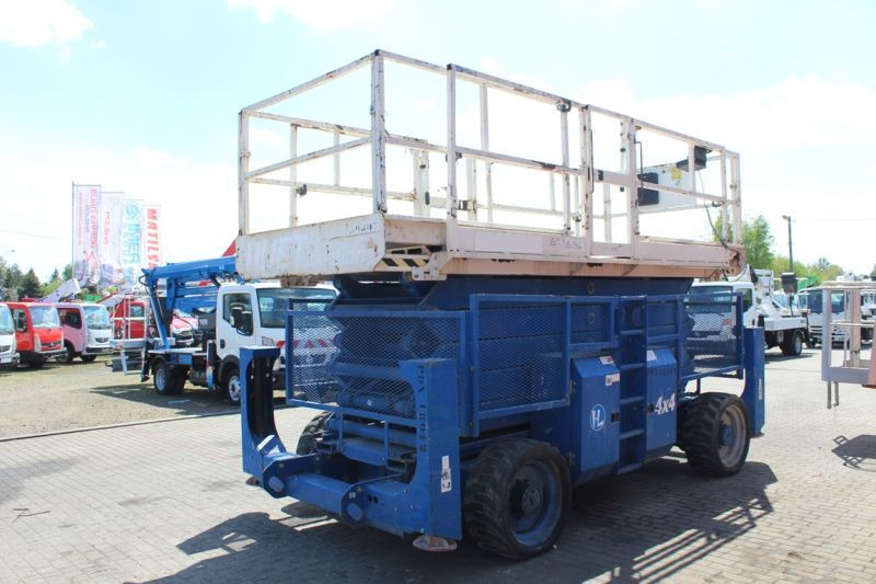 Podnośnik nożycowy 4x4 spalinowy 18 m Genie GS 5390 RT - Nacelle ciseaux: photos 3 Podnośnik nożycowy 4x4 spalinowy 18 m Genie GS 5390 RT - Nacelle ciseaux: photos 3