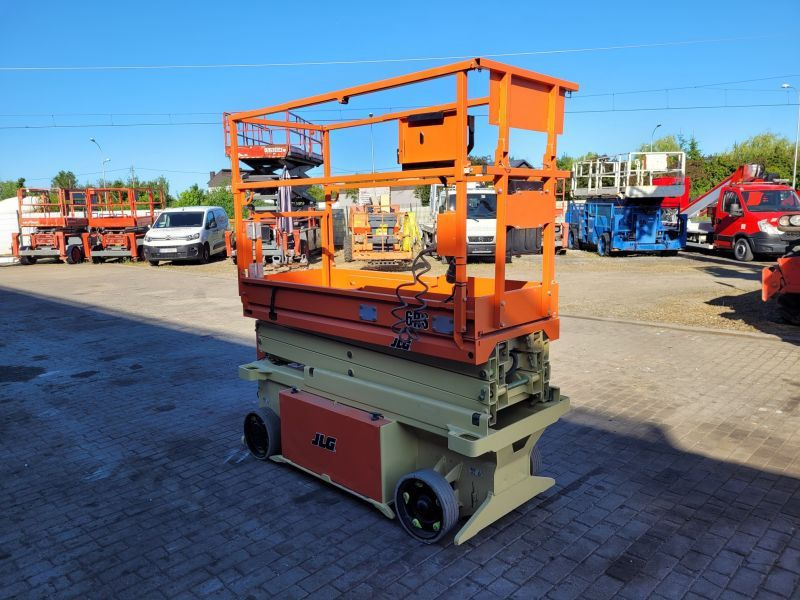 Podnośnik nożycowy elektryczny 8 m JLG 6RS - Nacelle ciseaux: photos 2 Podnośnik nożycowy elektryczny 8 m JLG 6RS - Nacelle ciseaux: photos 2