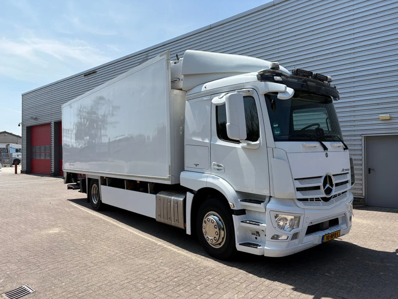 Mercedes-Benz Actros 1836 / SUPRA 950 KOELING / SLEEPCAB / LAADKLEP 2 TON / APK - TUV OKTOBER 2025 / - Camion frigorifique: photos 1 Mercedes-Benz Actros 1836 / SUPRA 950 KOELING / SLEEPCAB / LAADKLEP 2 TON / APK - TUV OKTOBER 2025 / - Camion frigorifique: photos 1
