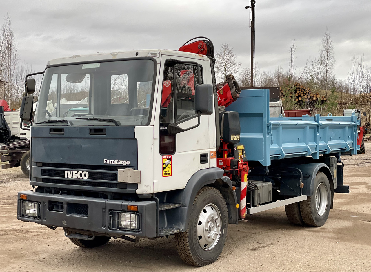 IVECO EUROCARGO - Camion grue: photos 5 IVECO EUROCARGO - Camion grue: photos 5