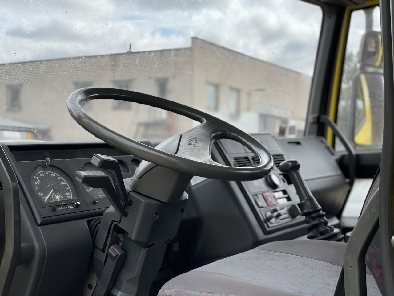 Camion benne IVECO EUROCARGO: photos 8