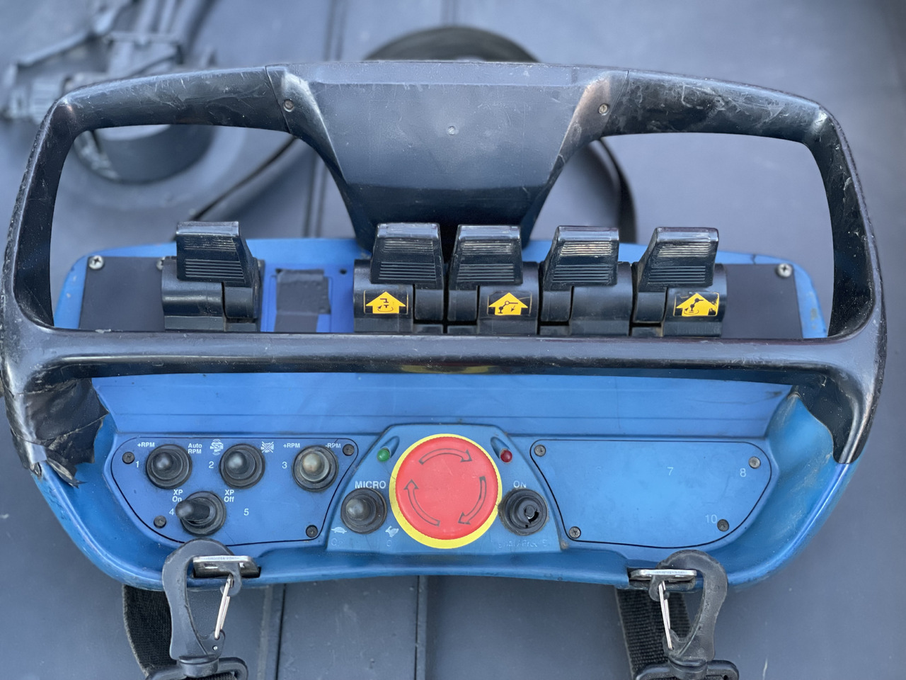 Camion benne MERCEDES-BENZ ACTROS: photos 15