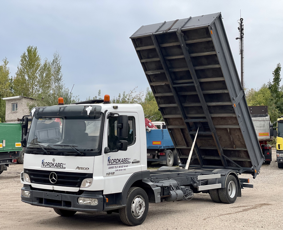 MERCEDES-BENZ ATEGO - Camion benne: photos 1 MERCEDES-BENZ ATEGO - Camion benne: photos 1