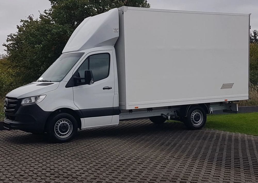 Mercedes-Benz Sprinter KONTENER 8EP 4,13x2,17x2,30 KLIMA 314 CDI MANUAL KRAJOWY - Fourgon grand volume: photos 2 Mercedes-Benz Sprinter KONTENER 8EP 4,13x2,17x2,30 KLIMA 314 CDI MANUAL KRAJOWY - Fourgon grand volume: photos 2