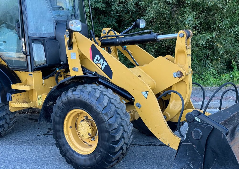 Caterpillar * Ładowarka CAT 908 H * Sprowadzona * Caterpillar - Chargeuse sur pneus: photos 3 Caterpillar * Ładowarka CAT 908 H * Sprowadzona * Caterpillar - Chargeuse sur pneus: photos 3