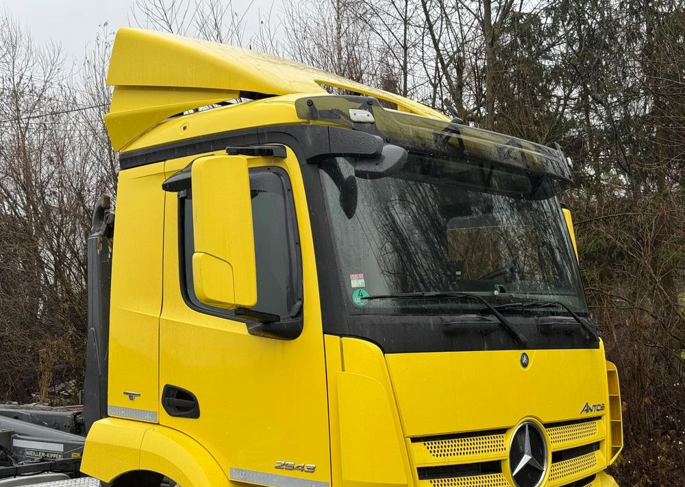 Mercedes-Benz * Hakowiec * Mercedes Antos 2543 * Sprowadzony * Stan Perfekcyjny - Camion ampliroll: photos 5 Mercedes-Benz * Hakowiec * Mercedes Antos 2543 * Sprowadzony * Stan Perfekcyjny - Camion ampliroll: photos 5