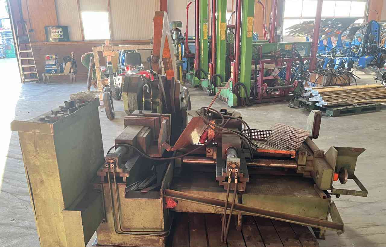 Kasto beugelzaagmachine diversen - Machine-outil: photos 4 Kasto beugelzaagmachine diversen - Machine-outil: photos 4