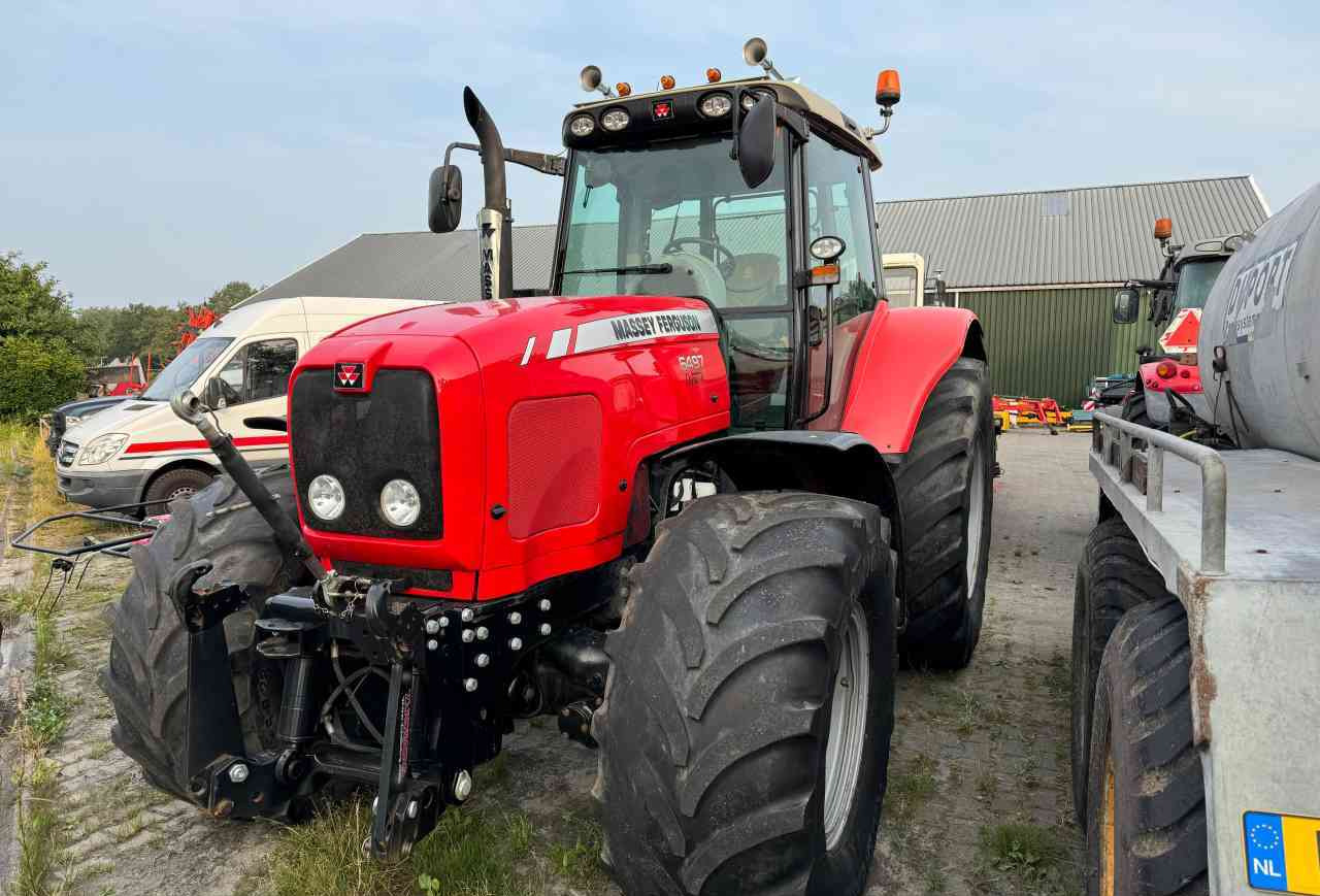 Massey Ferguson 6497 Dyna-6 Tractoren - Tracteur agricole: photos 1 Massey Ferguson 6497 Dyna-6 Tractoren - Tracteur agricole: photos 1