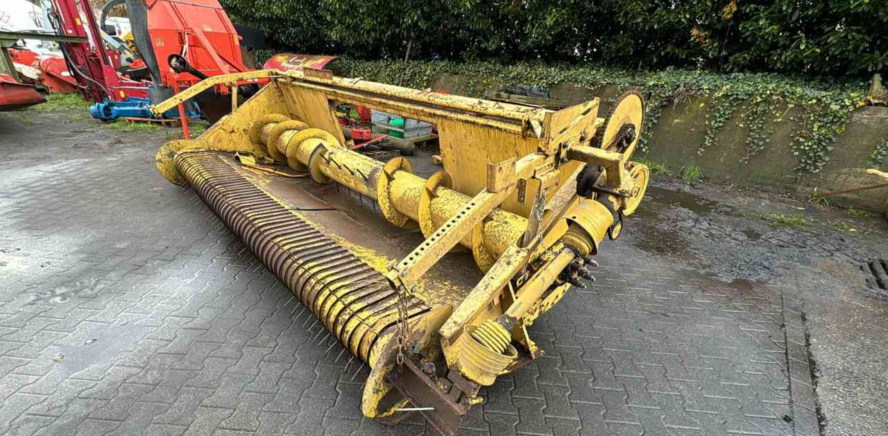 New Holland New Holland / Clayson Pickup, hakselaar, hakselunit, diversen - Matériel de récolte: photos 1 New Holland New Holland / Clayson Pickup, hakselaar, hakselunit, diversen - Matériel de récolte: photos 1