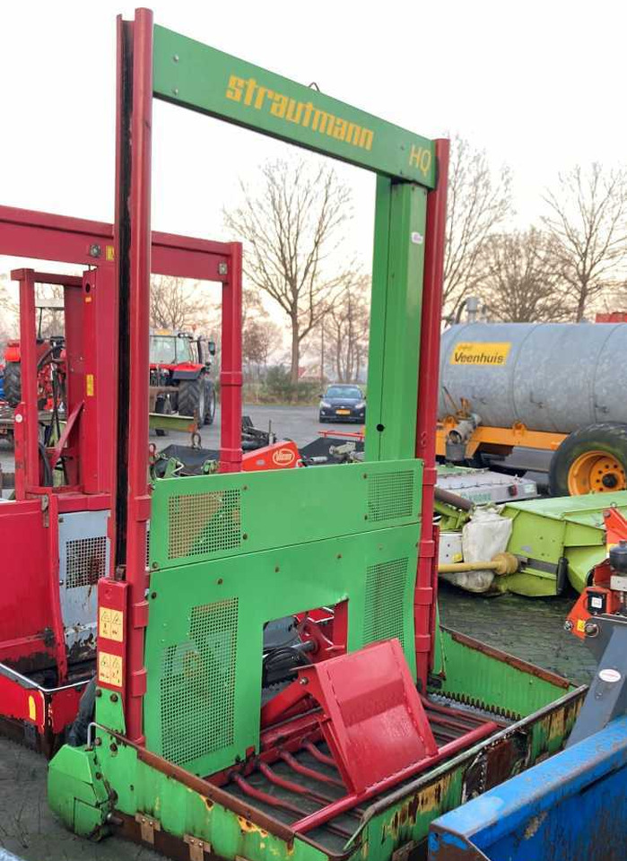 Strautmann HQ 3800 kuilsnijder voermachines - Matériel d'ensilage: photos 2 Strautmann HQ 3800 kuilsnijder voermachines - Matériel d'ensilage: photos 2