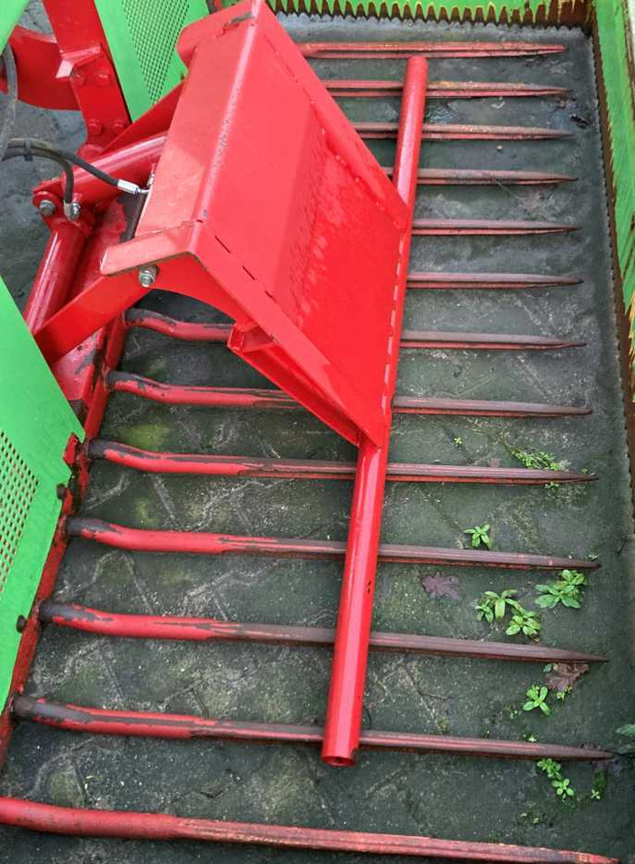 Strautmann HQ 3800 kuilsnijder voermachines - Matériel d'ensilage: photos 3 Strautmann HQ 3800 kuilsnijder voermachines - Matériel d'ensilage: photos 3