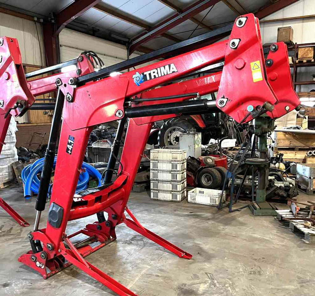 Trima +4.1P voorlader loader Alo Quicke Tractoren. - Chargeur frontal pour tracteur: photos 1 Trima +4.1P voorlader loader Alo Quicke Tractoren. - Chargeur frontal pour tracteur: photos 1