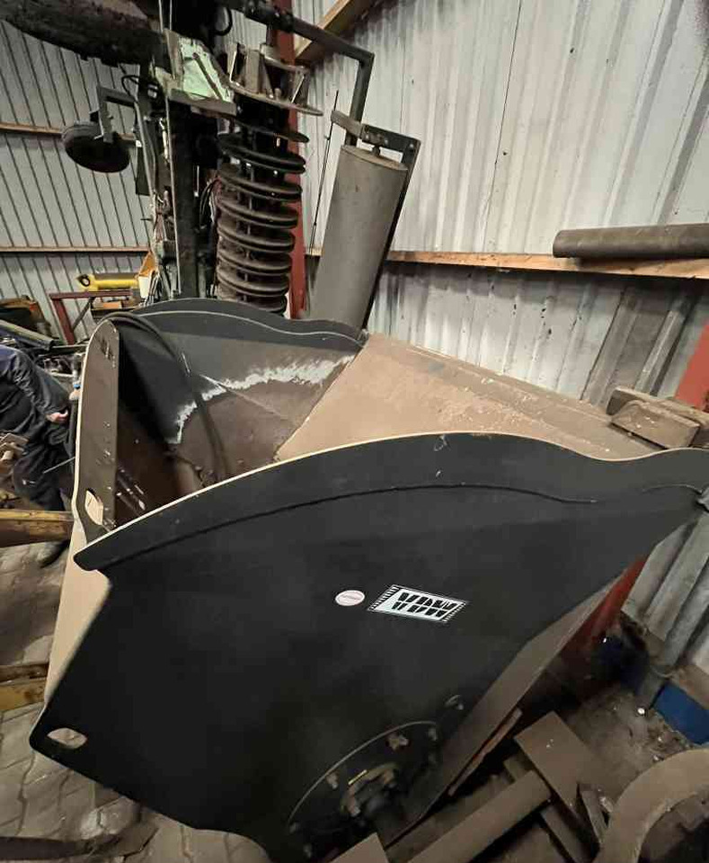 VDW Bietensnijder, vergruizer, snipperraar, voermachines - Équipement de traitement post-récolte: photos 2 VDW Bietensnijder, vergruizer, snipperraar, voermachines - Équipement de traitement post-récolte: photos 2