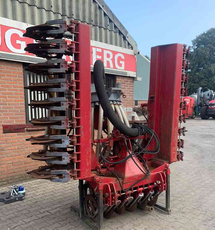 Vredo Graslandbemester, injecteur, mestverwerking - Enfouisseur à dents: photos 2 Vredo Graslandbemester, injecteur, mestverwerking - Enfouisseur à dents: photos 2
