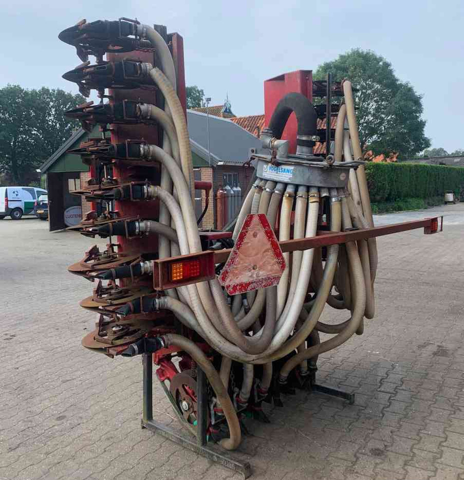Vredo Graslandbemester, injecteur, mestverwerking - Enfouisseur à dents: photos 3 Vredo Graslandbemester, injecteur, mestverwerking - Enfouisseur à dents: photos 3