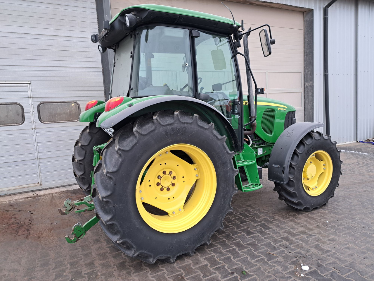 Ciągnik John Deere 5090m - Tracteur agricole: photos 4 Ciągnik John Deere 5090m - Tracteur agricole: photos 4