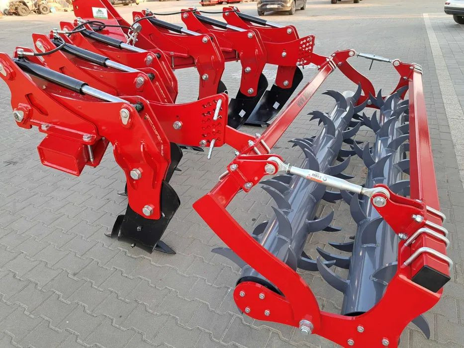 Głębosz AMJ Agro 6 łap non-stop hydrauliczne zabezpieczenie LEASING - Décompacteur: photos 1 Głębosz AMJ Agro 6 łap non-stop hydrauliczne zabezpieczenie LEASING - Décompacteur: photos 1