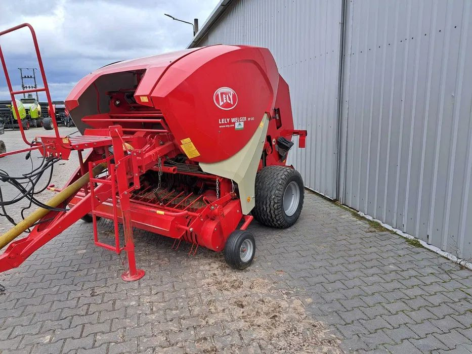 Welger LELY RP 245 - Presse à balles rondes: photos 2 Welger LELY RP 245 - Presse à balles rondes: photos 2