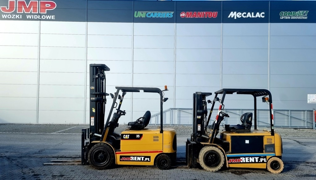 CAT EP 30 K PAC BATTERY YOM2021  - Chariot élévateur électrique: photos 5 CAT EP 30 K PAC BATTERY YOM2021  - Chariot élévateur électrique: photos 5