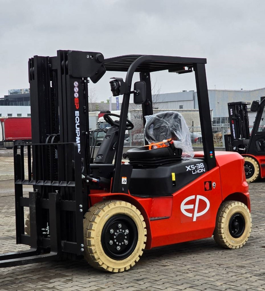 EP EFL382 X5 LI-ON - Chariot élévateur électrique: photos 5 EP EFL382 X5 LI-ON - Chariot élévateur électrique: photos 5