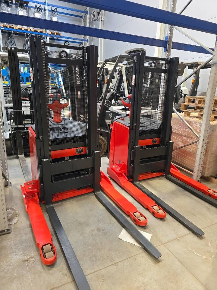 Chariot à mât rétractable neuf Linde L 14 AS AP Li-ION NEW UNUSED: photos 24 Chariot à mât rétractable neuf Linde L 14 AS AP Li-ION NEW UNUSED: photos 24