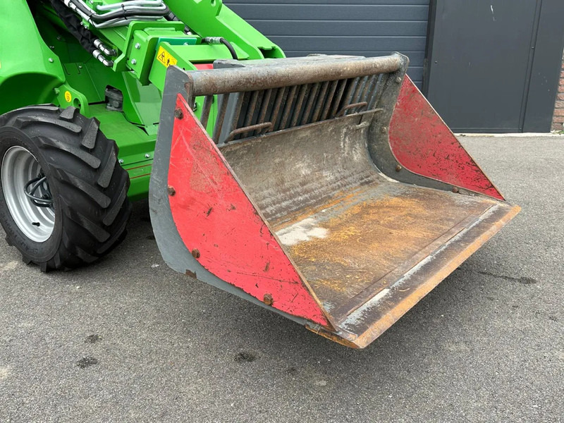 Avant Puinbak met inlegvel - Accessoire pour Machine agricole: photos 1 Avant Puinbak met inlegvel - Accessoire pour Machine agricole: photos 1