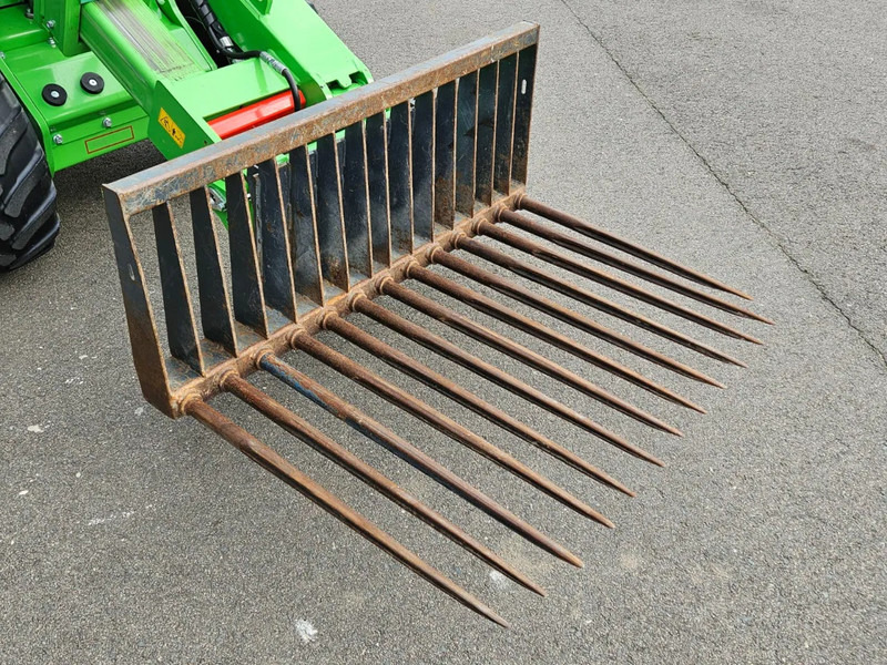 Avant Tegelriek - Accessoire pour Machine agricole: photos 1 Avant Tegelriek - Accessoire pour Machine agricole: photos 1