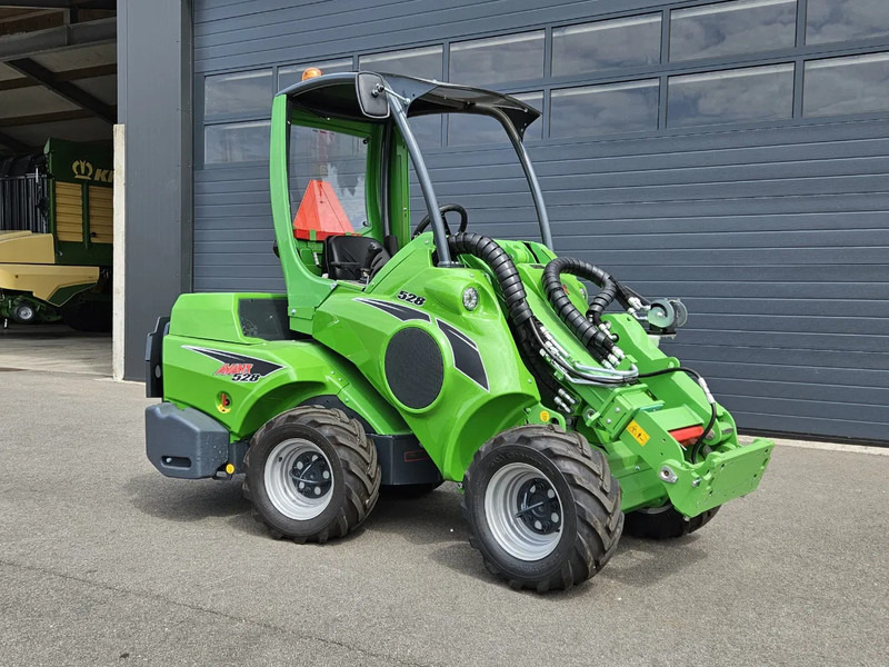 Avant 528 Rental mini-shovel - Chargeuse compacte sur chenilles: photos 1 Avant 528 Rental mini-shovel - Chargeuse compacte sur chenilles: photos 1