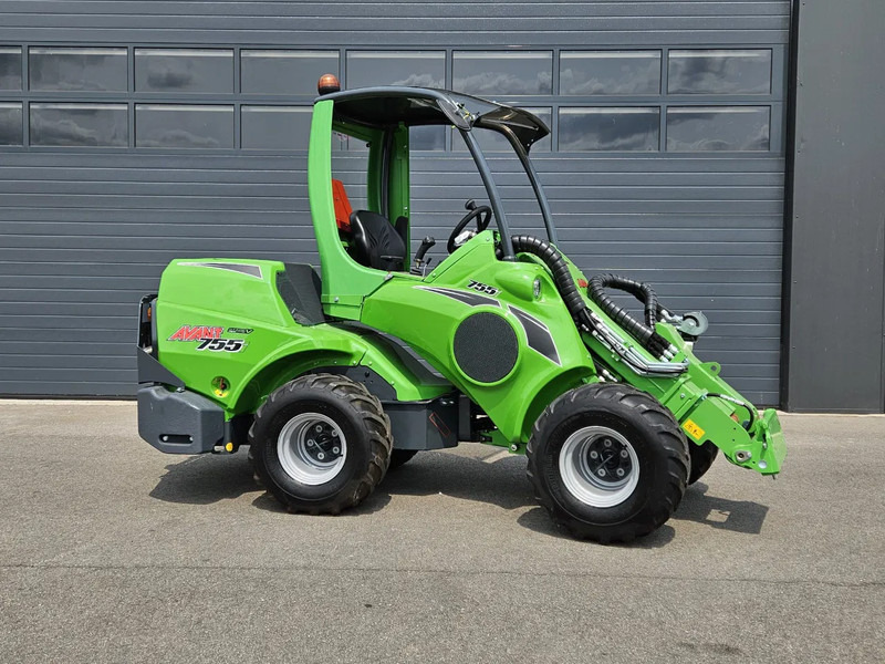 Avant 755i Rental mini-shovel - Chargeuse compacte sur chenilles: photos 2 Avant 755i Rental mini-shovel - Chargeuse compacte sur chenilles: photos 2