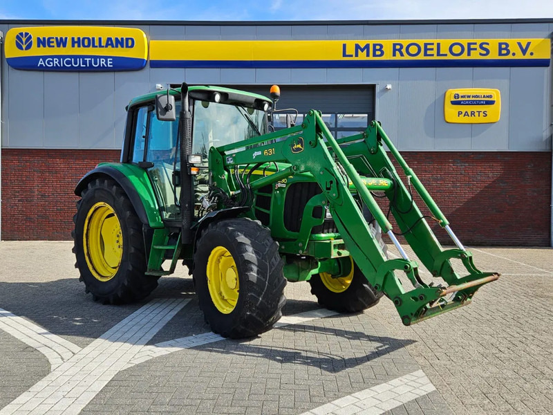 John Deere met 631 voorlader 6230 - Tracteur agricole: photos 1 John Deere met 631 voorlader 6230 - Tracteur agricole: photos 1