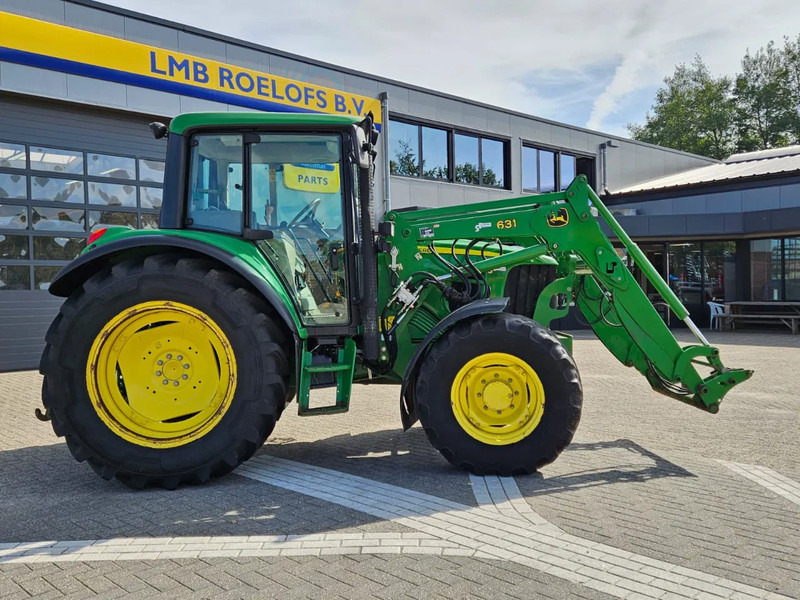 John Deere met 631 voorlader 6230 - Tracteur agricole: photos 2 John Deere met 631 voorlader 6230 - Tracteur agricole: photos 2