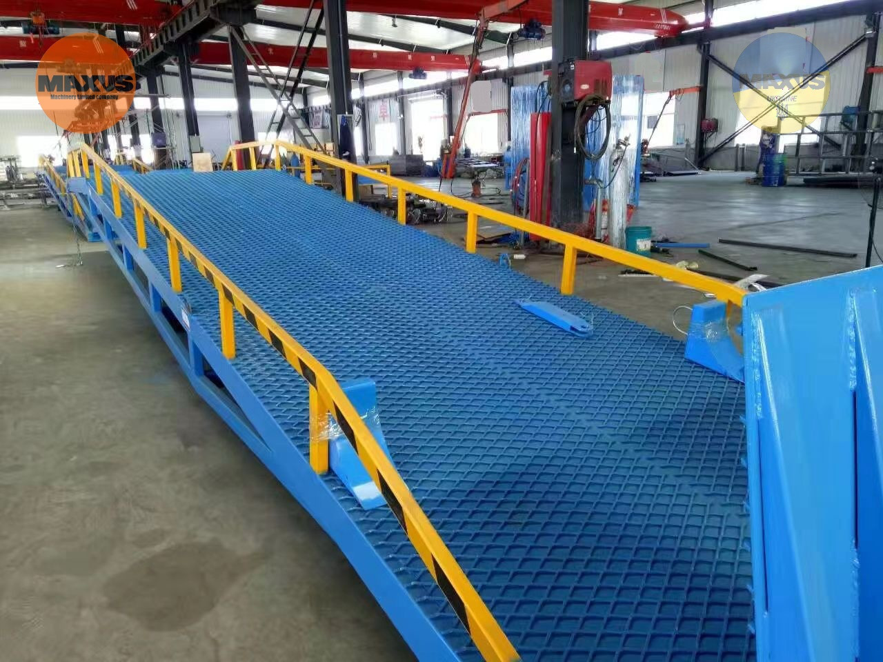 Maxus Mobilna Rampa załadunkowa 10ton/NEW mobile loading ramp with a capacity of 10 tons/NEUE mobile Ladebühne mit einer Kapazität von 10 Tonnen/Rampă mobilă de încărcare nouă cu capacitate de 10 tone/Maxus - Rampe de chargement: photos 3 Maxus Mobilna Rampa załadunkowa 10ton/NEW mobile loading ramp with a capacity of 10 tons/NEUE mobile Ladebühne mit einer Kapazität von 10 Tonnen/Rampă mobilă de încărcare nouă cu capacitate de 10 tone/Maxus - Rampe de chargement: photos 3