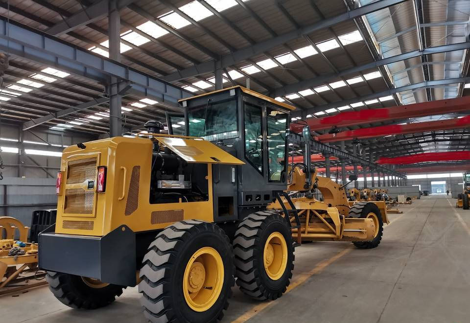 NEW MAXUS Cummins Road Grader Warranty up to 10 Years НОВА дорожня рівнялка MAXUS Cummins Гарантія до 10 Років NOWA równiarka drogowa MAXUS Cummins Gwarancja do 10 LAT - Niveleuse: photos 3 NEW MAXUS Cummins Road Grader Warranty up to 10 Years НОВА дорожня рівнялка MAXUS Cummins Гарантія до 10 Років NOWA równiarka drogowa MAXUS Cummins Gwarancja do 10 LAT - Niveleuse: photos 3