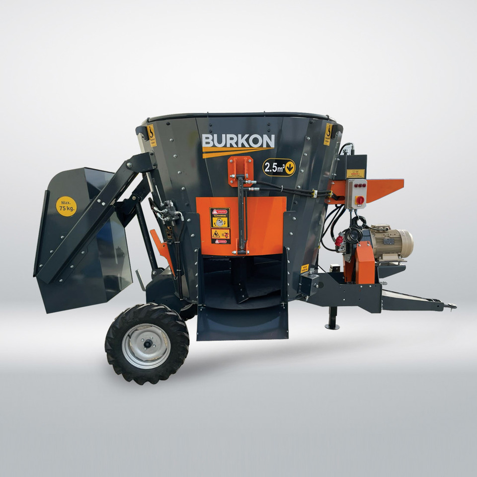 2.5 m3 Çekilir Yem Karma Makinesi - Mélangeuse: photos 2 2.5 m3 Çekilir Yem Karma Makinesi - Mélangeuse: photos 2