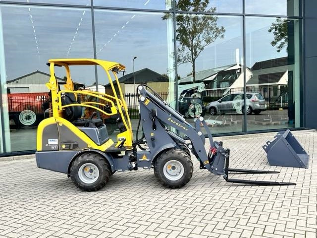 Eurotrac W11 Minishovel NEW! - Valet de ferme: photos 2 Eurotrac W11 Minishovel NEW! - Valet de ferme: photos 2