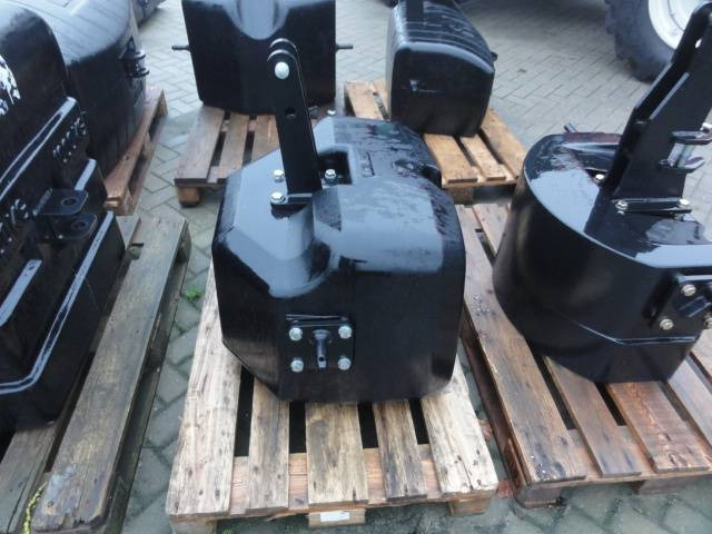 900 KG Gewichtenblok Frontgewicht Ertscomposiet C - Pièces de rechange pour Machine agricole: photos 4 900 KG Gewichtenblok Frontgewicht Ertscomposiet C - Pièces de rechange pour Machine agricole: photos 4