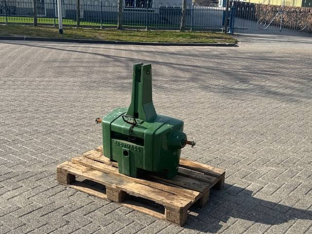Easymass 600 kg gewicht john deere - Pièces de rechange pour Machine agricole: photos 3 Easymass 600 kg gewicht john deere - Pièces de rechange pour Machine agricole: photos 3