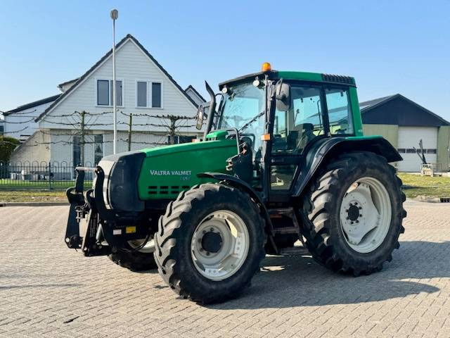 Valtra 6650 Hitech, FH+PTO, 8265 uur! - Tracteur agricole: photos 1 Valtra 6650 Hitech, FH+PTO, 8265 uur! - Tracteur agricole: photos 1