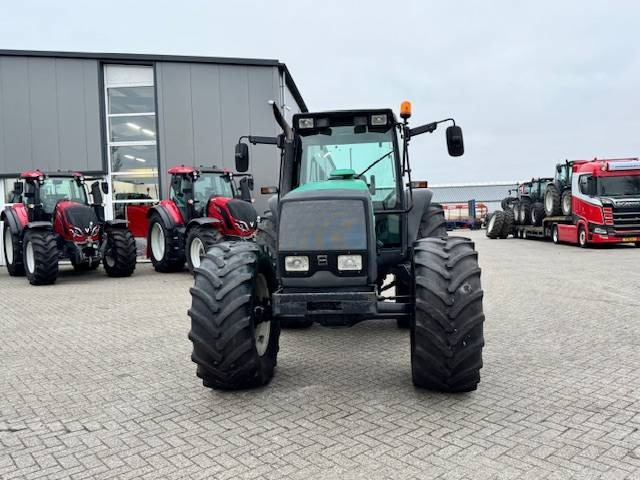 Tracteur agricole Valtra 8350 Hitech: photos 6